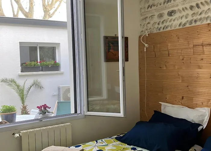 Quarto em Acomodações Particulares Toulousaine Arboree - Parking Public