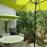 בית אירוח Toulousaine Arboree - Parking Public *